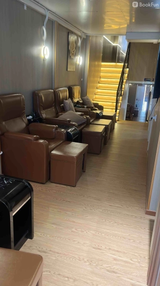 專業 香港島 按摩 - 推拿按摩 / 香薰推油 / 足浴按摩 / 養生水頭療 - 健寧坊 | BookFun