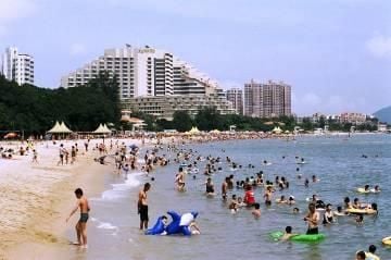 黃金泳灘 Golden Beach
