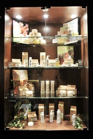 (Closed)New Born Beauty & Spa 
