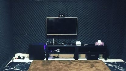 MR. VR
