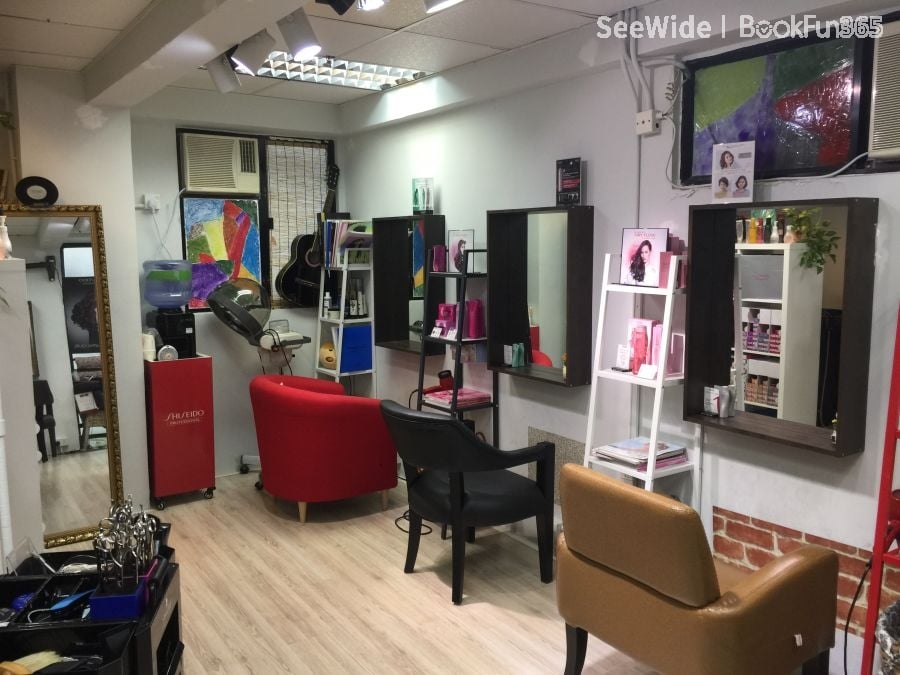 WIZ 2000 HAIR SALON
