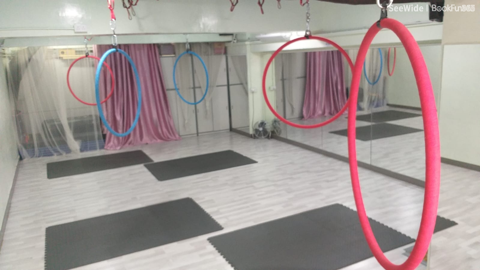 新界 場地租賃 | Triplex Studio - 專業服務 | BookFun