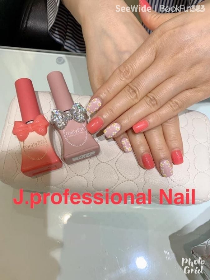 J Professional Nail