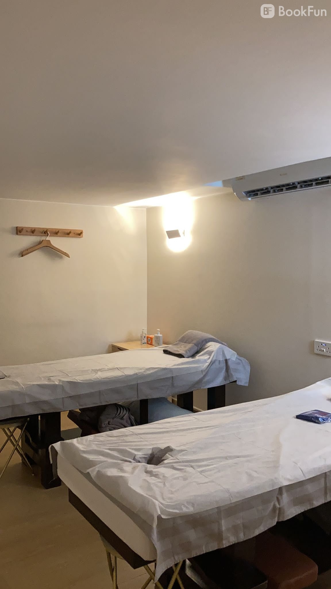 LA LUNE MOOD MASSAGE (Cheung Sha Wan)