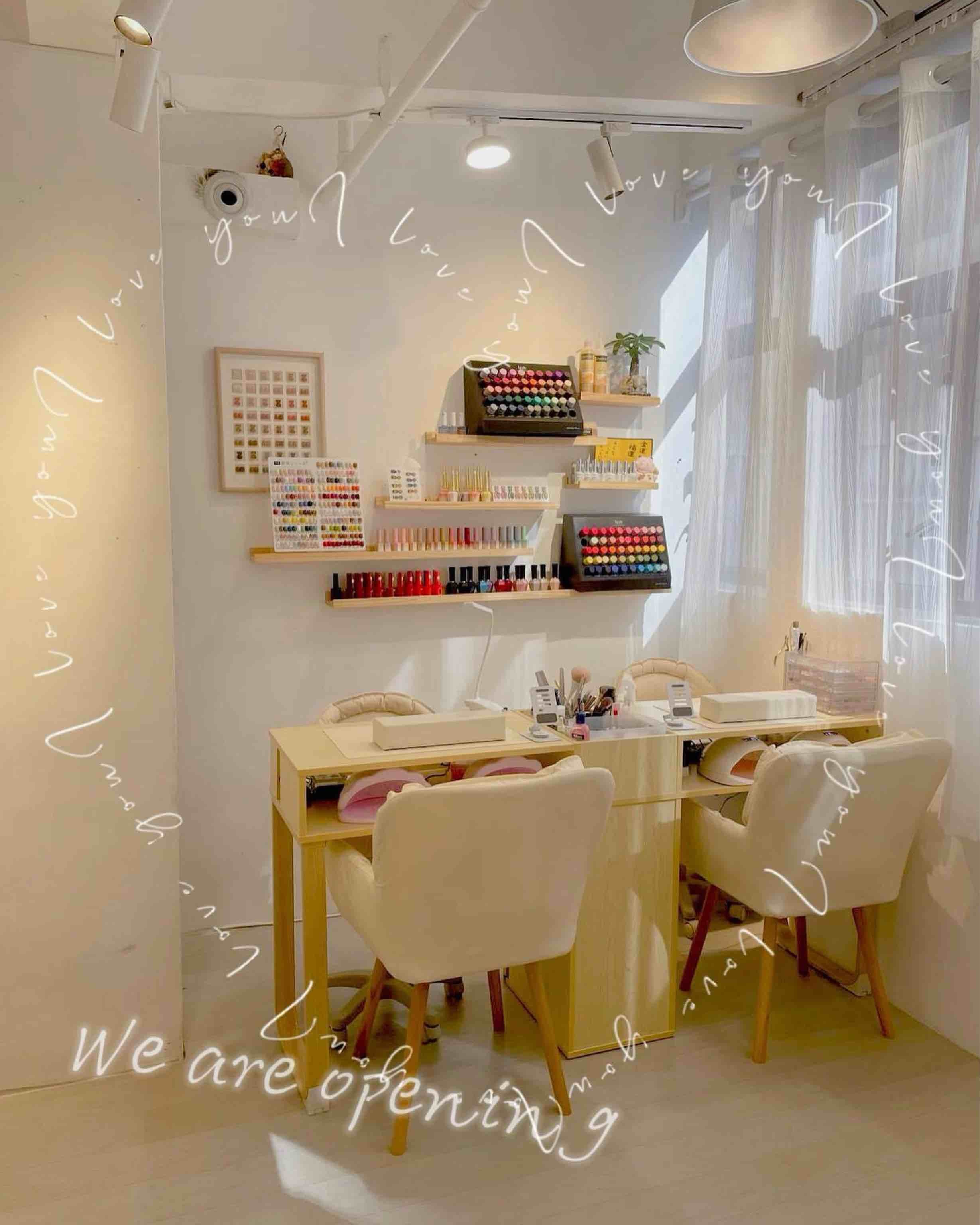 Dear Garden. Nails beauty