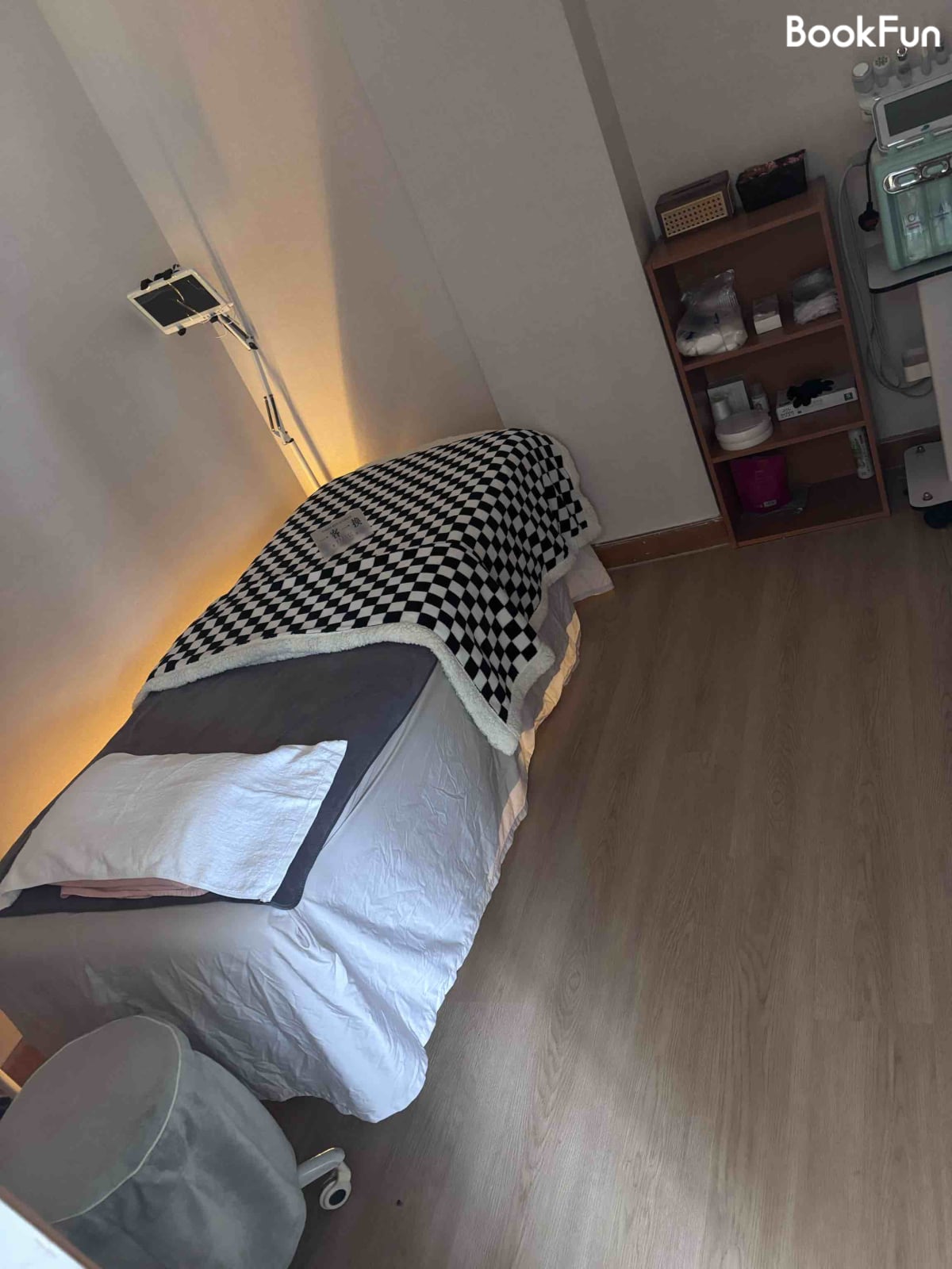 quality AmineeZ - Professional 美容 Shop in 九龍 | BookFun