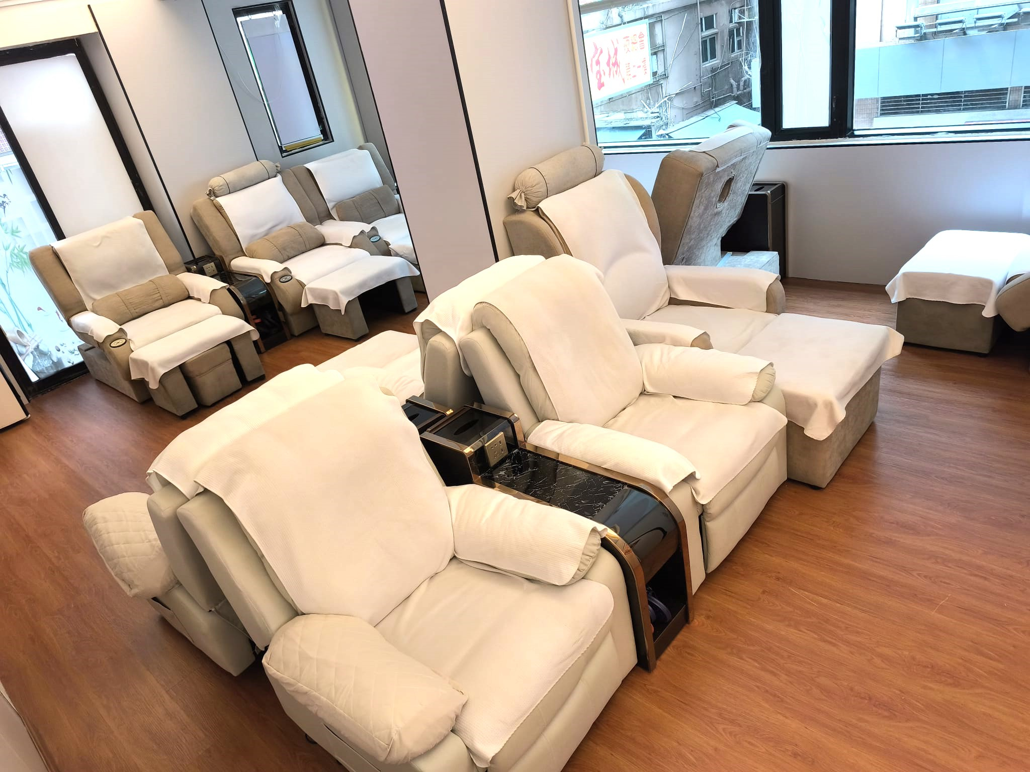足福天下 - 按摩旺角/ 按摩推拿/ 旺角足浴 - Professional 按摩 Shop in 九龍 | BookFun
